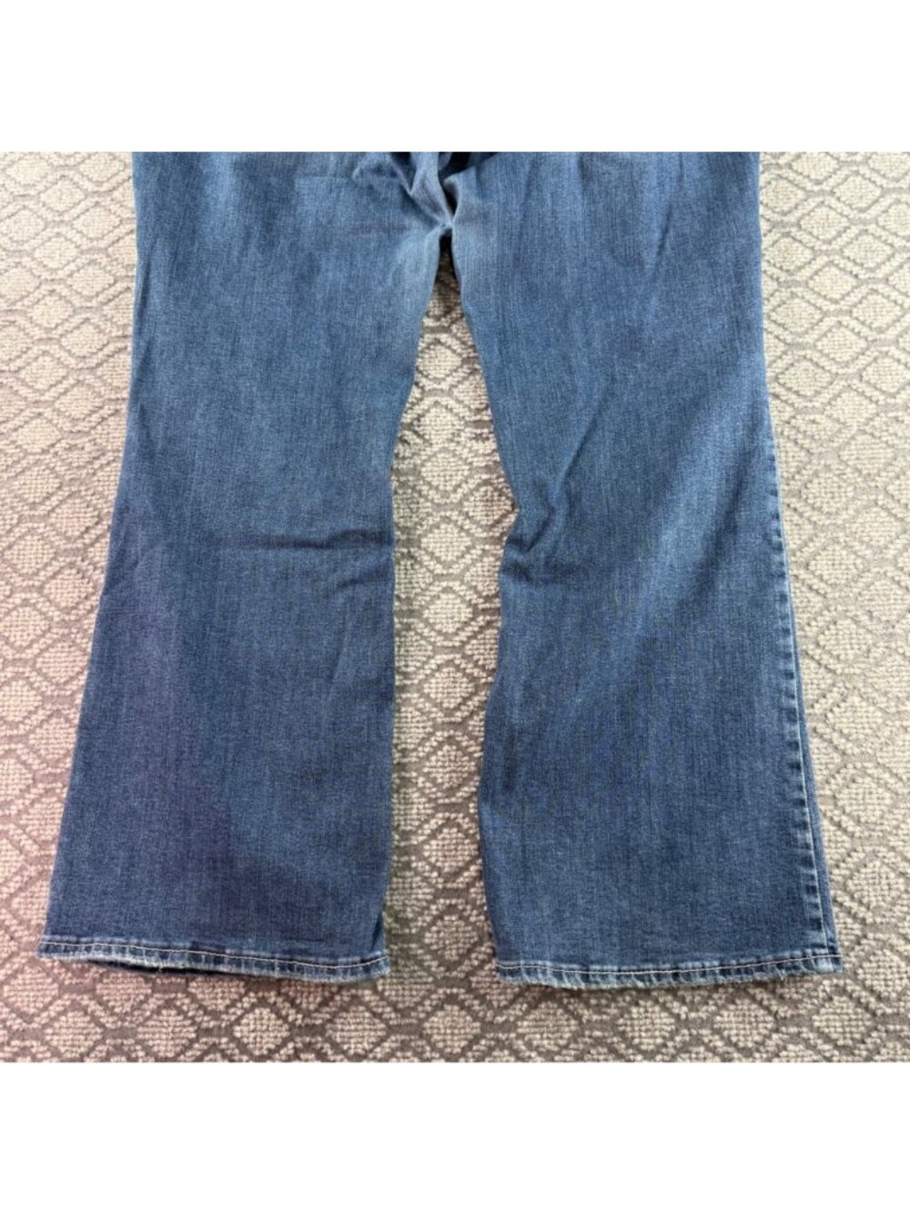 Silver Jeans Suki Bootcut Medium Wash Embroidered Pockets Size 18 L31 - Picture 13 of 15